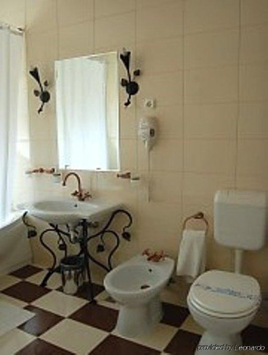 Elite Hotel Oradea Room photo