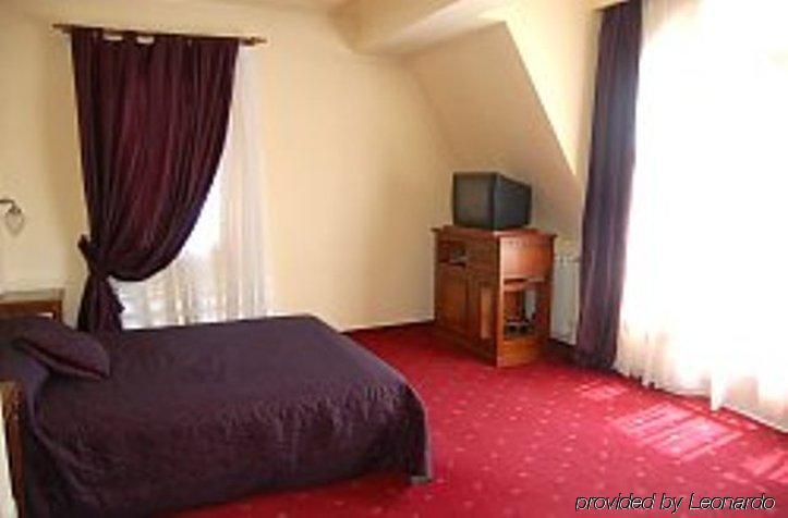 Elite Hotel Oradea Room photo