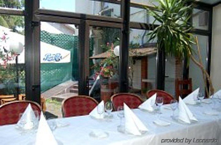 Elite Hotel Oradea Restaurant photo